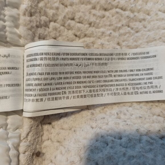 Hollister Women's Fleece Lined Coat Size Medium - Picture 9 of 9